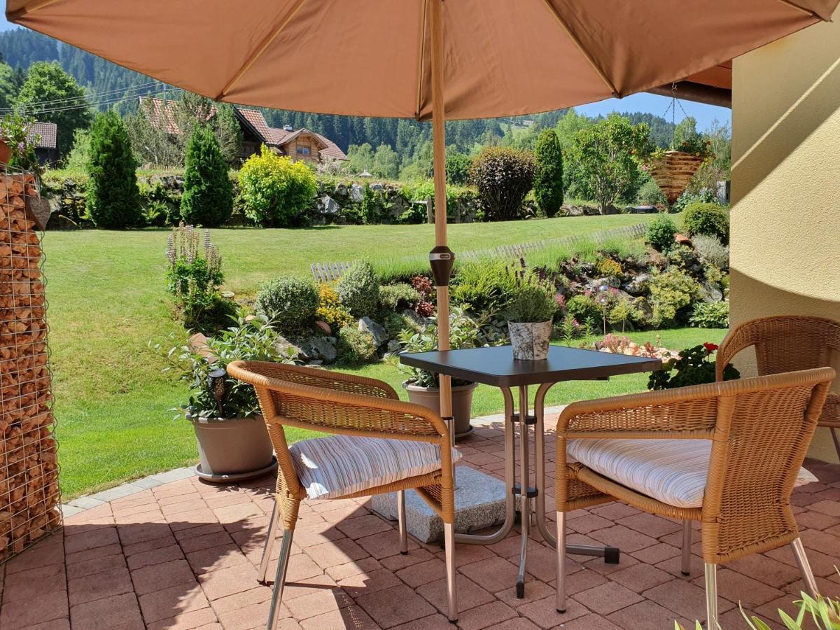 Appartement Bergtraeume Haus im Ennstal Luaran gambar