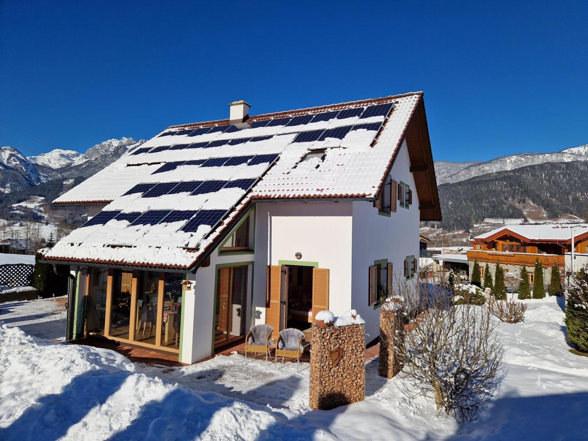 Appartement Bergtraeume Haus im Ennstal Luaran gambar